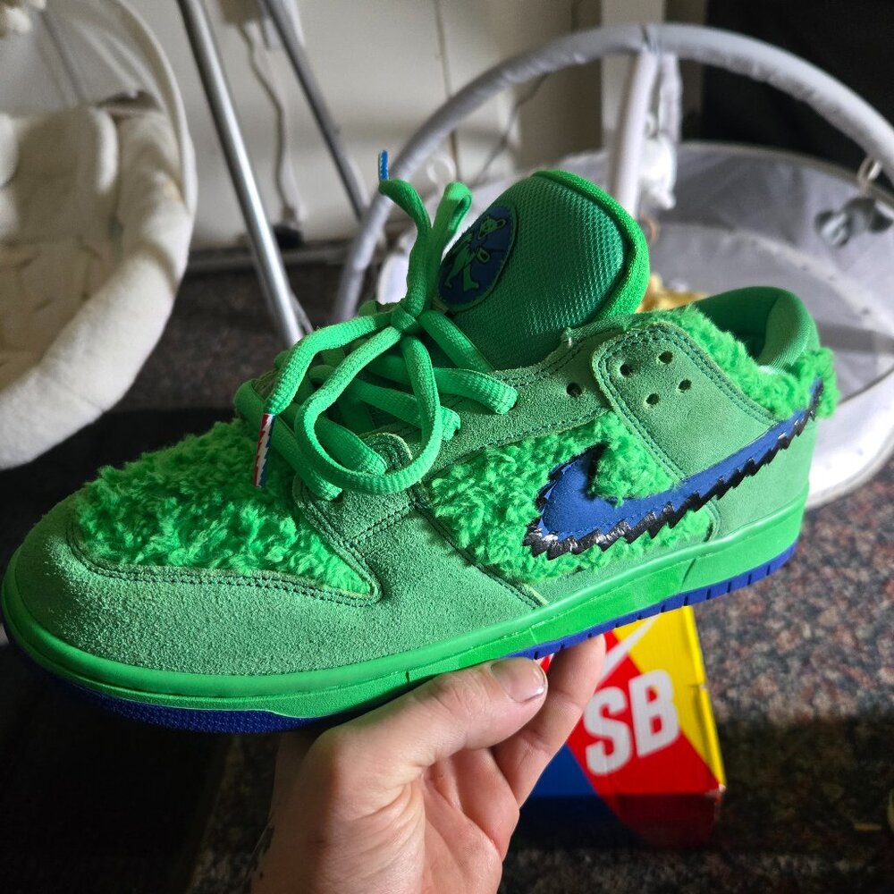 Nike sb grateful dead 10.5